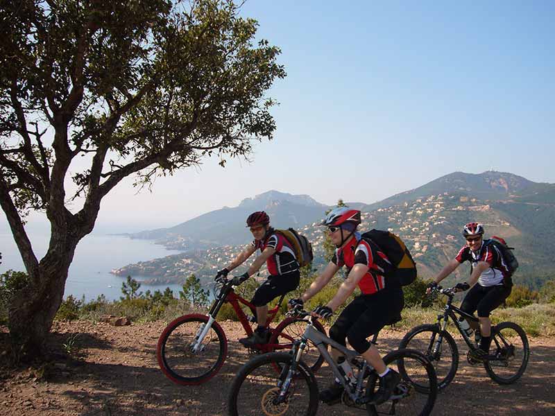 e-MTB Kombi Reise Provence Esterell und Luberon