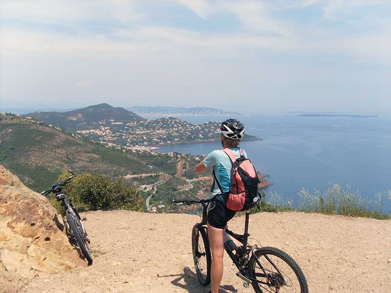 MTB Kurz-Urlaub Provence im Naturpark Esterel mit Go Crazy MTB-Reisen